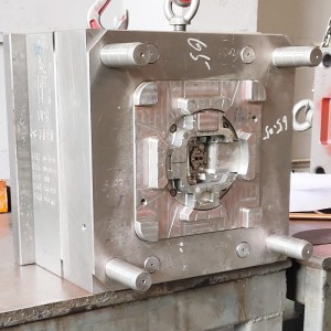 Parte movible de las piezas de la máquina del molde del fabricante de la inyección de China para el moldeo a presión